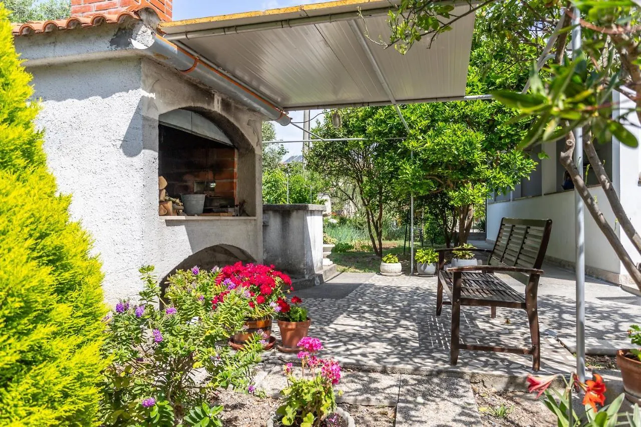 شقة Apartmani Centar Palit
